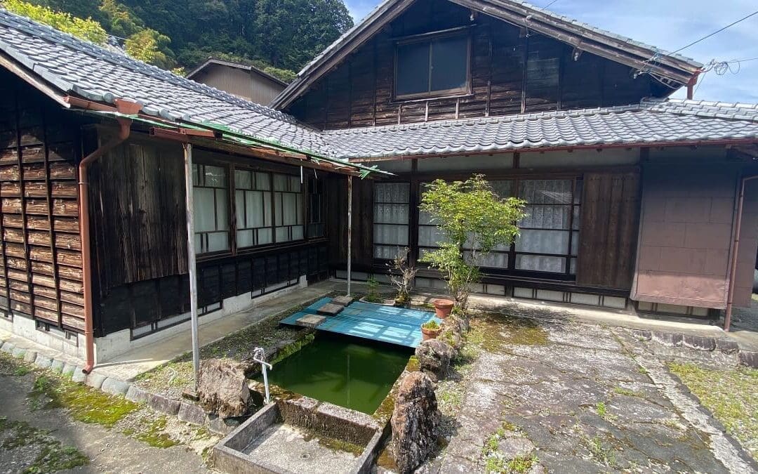 Why Japanese Real Estate Service Fees Are Necessary for Buyers