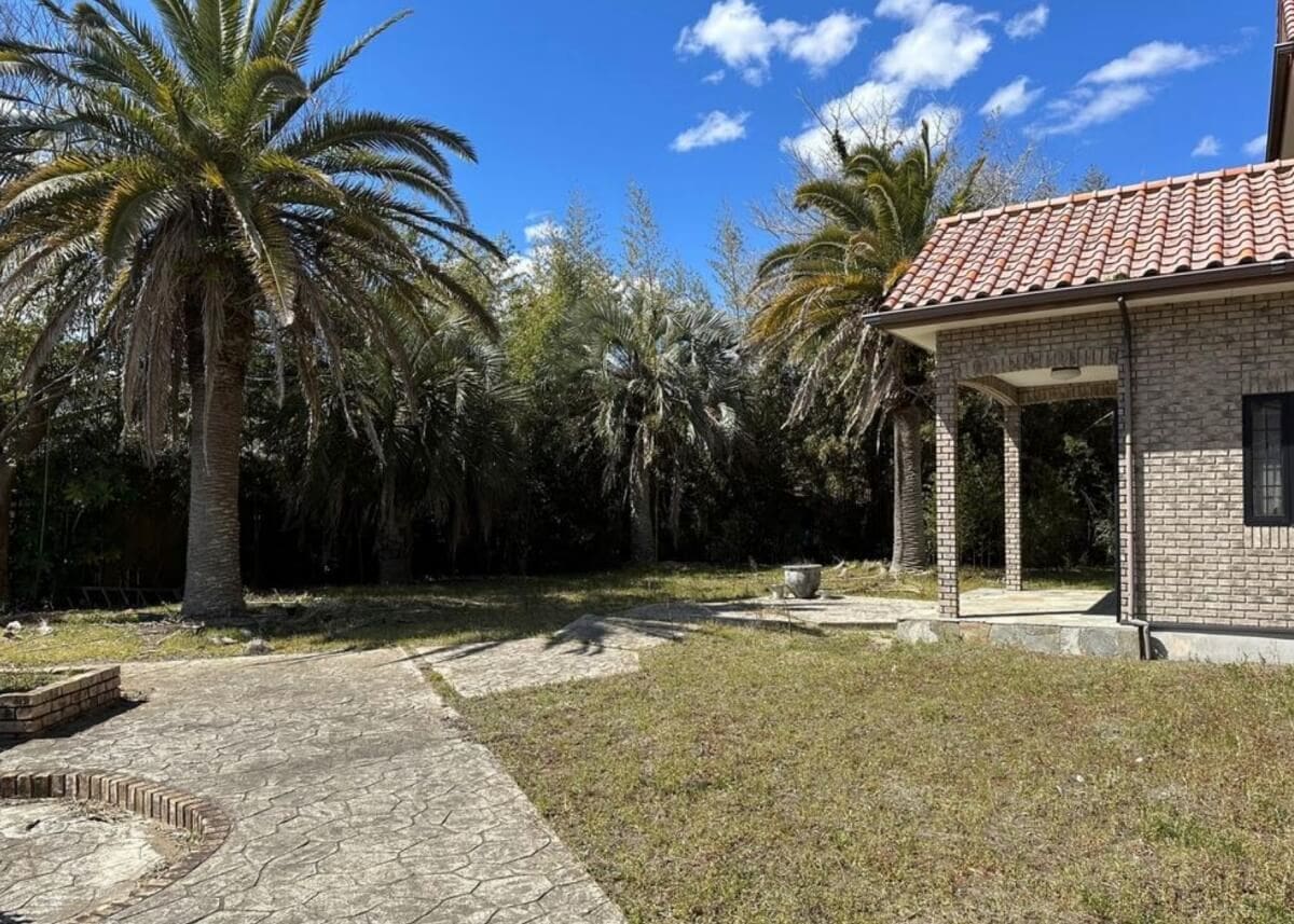 Shirako coastal estate interior view